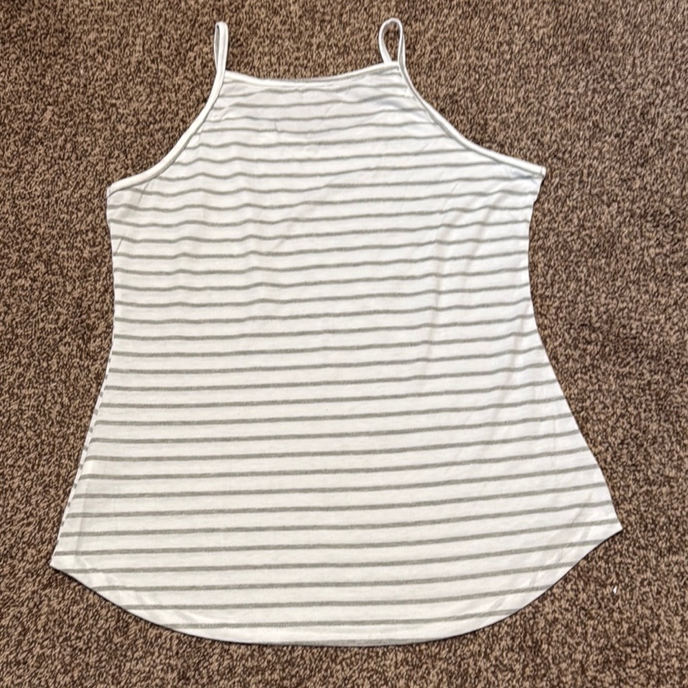 Striped Tank Top - Picture 3 of 3
